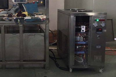 風(fēng)冷式冷水機組風(fēng)扇不運行是什么原因？