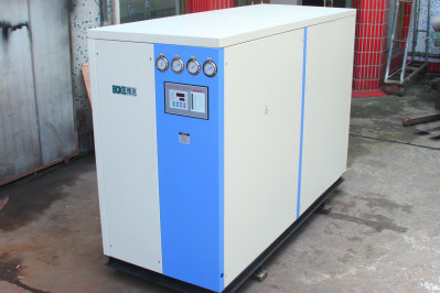 用戶購買水冷箱式冷水機(jī)怎么選擇供貨商？