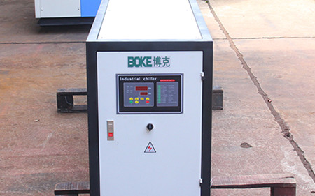怎么解決螺桿式冷水機斷水故障？